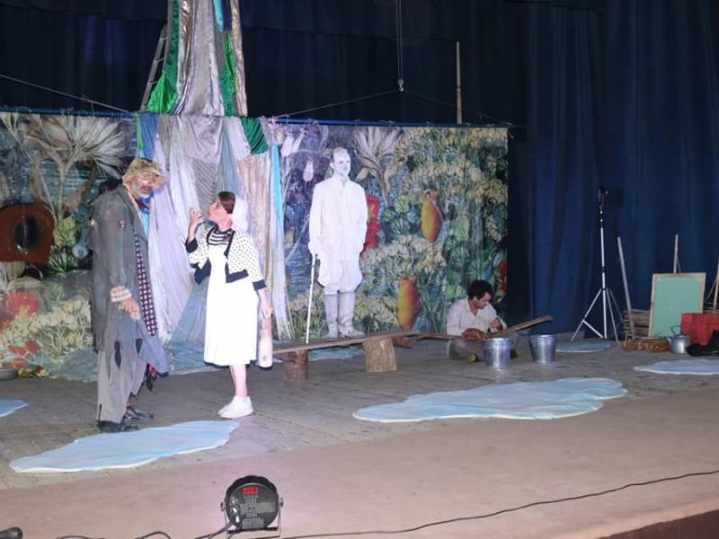 10 აგვსტოს ლეჩხუმში პირველად შედგა ,,თავისუფალი თეატრის" გასტროლი